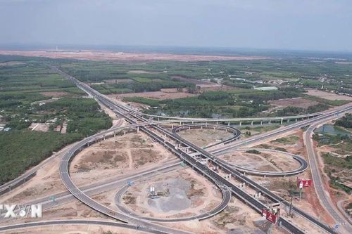Đưa vào khai thác nút giao Long Thành trên cao tốc Biên Hòa-Vũng Tàu trước 31/5