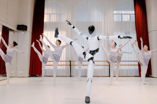 Robot gây kinh ngạc khi múa ba-lê Hồ Thiên Nga thăng hoa trên sân khấu