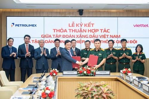 Petrolimex cùng Viettel thúc đẩy chuyển đổi số và chuyển dịch năng lượng