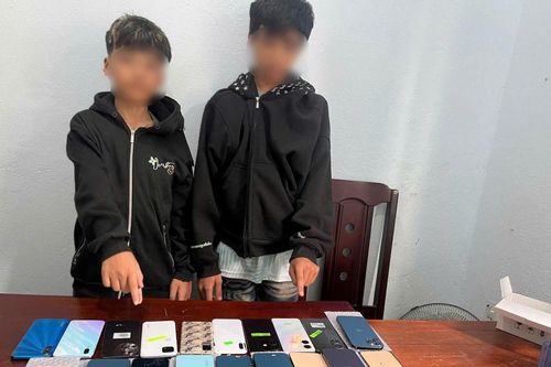 Mất 15 chiếc điện thoại, chủ tiệm ngỡ ngàng khi biết danh tính kẻ trộm sau khi báo Công an