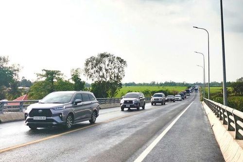 Nỗi lo trên tuyến tránh Long Xuyên