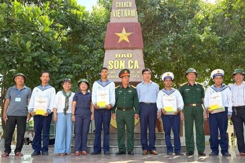 Hải trình mang theo 'trách nhiệm', kết nối tình cảm đất liền - đảo xa