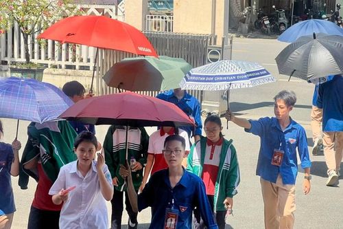 Gần 24.000 thí sinh làm thủ tục tham gia Kỳ thi tuyển sinh vào lớp 10 THPT