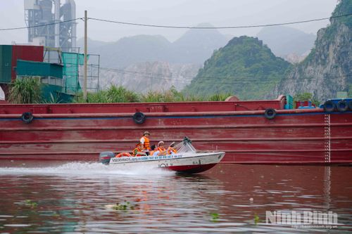 Chủ động bảo đảm an toàn vận tải đường thủy trước mùa mưa bão