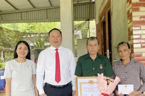 Nật Sơn xây dựng chính quyền gần dân