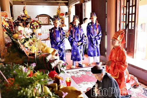 Dâng hương tưởng nhớ và tri ân công đức Hoàng tử Lang Liêu