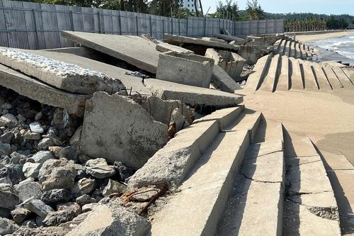 Nghệ An khẩn trương sửa chữa các công trình đê, kè biển xuống cấp