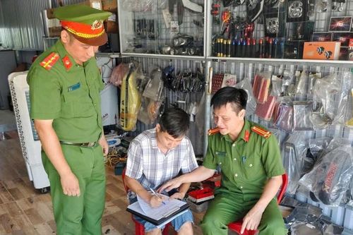 Ninh Bình: Ngăn chặn vấn nạn học sinh 'độ chế' xe gây mất an toàn giao thông