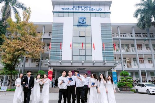 Sáp nhập Trường Cao đẳng Kinh tế - Kỹ thuật Thương mại vào Trường Đại học Điện lực