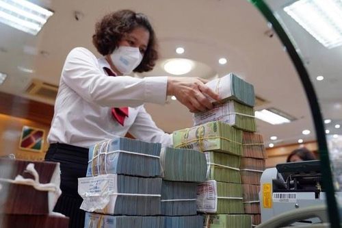 Tiền gửi dân cư lập kỷ lục mới, vượt 10,38 triệu tỷ đồng
