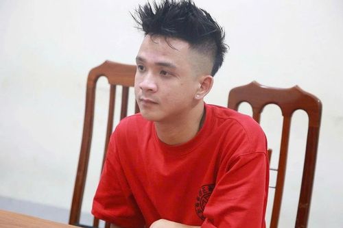 Triệu tập đối tượng lái xe cán qua chân nạn nhân trước cổng nhà hàng