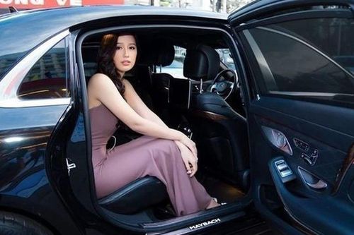 20 năm sau ngày đăng quang, Mai Phương Thúy vẫn giữ vững ngôi vương từ nhan sắc đến tài chính