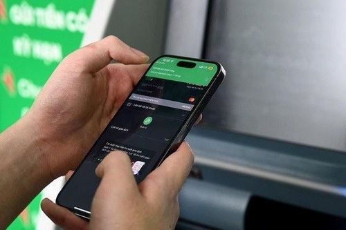 Phấn đấu 95% người từ 15 tuổi trở lên có tài khoản giao dịch vào năm 2030