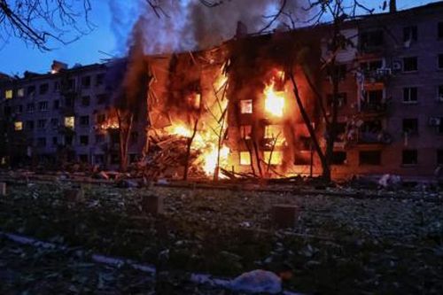 Nga kêu gọi người nước ngoài rời khỏi thủ đô Ukraine trước 'làn sóng' tấn công