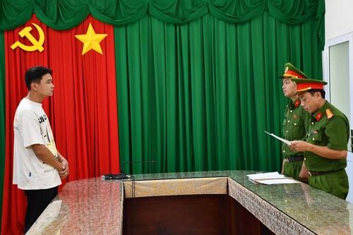 Khởi tố Lê Quốc Khang gây tai nạn khiến người phụ nữ bán vé số tử vong