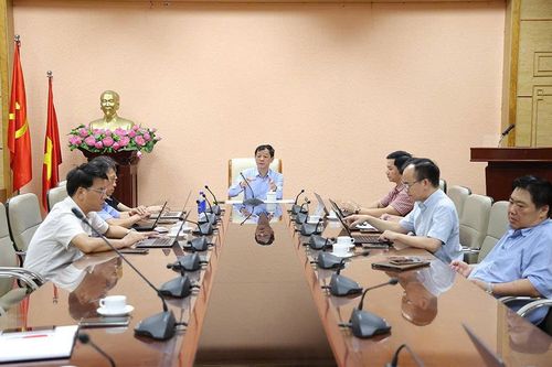 Bộ Y tế yêu cầu các đơn vị báo cáo tiến độ chuyển đổi số hằng tuần