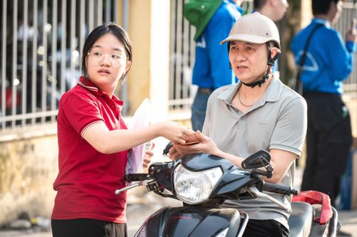Thời tiết 4 ngày thi lớp 10 ở Hà Nội