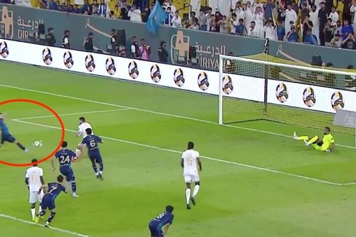 Pha bóng nghiệt ngã ở Saudi Arabia