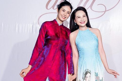 Ngọc Hân khoe sắc vóc bên dàn người đẹp