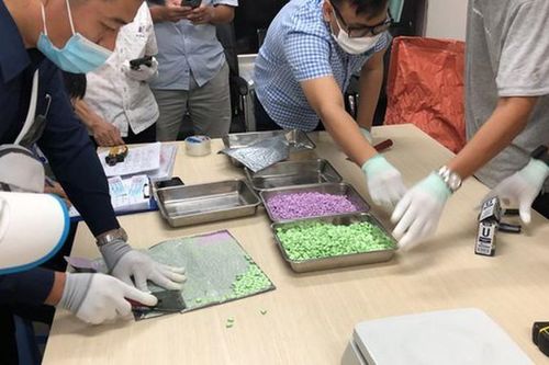 Kiểm soát các hoạt động hợp pháp liên quan đến ma túy