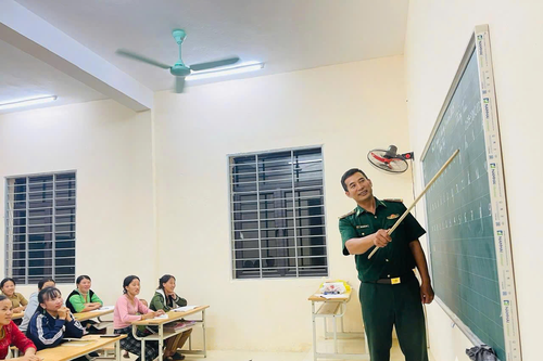 Anh Túc biên phòng ở Tam Chung