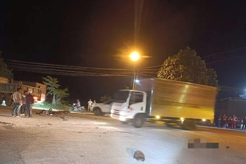 Đắk Lắk: Xe ben va chạm xe máy, 2 người tử vong