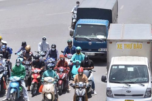 Nắng nóng cực độ: Giải nhiệt sai dễ gây sốc nhiệt, đột quỵ
