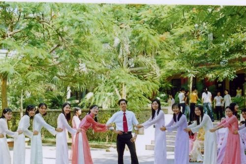 Tản mạn: Nắng tháng Năm