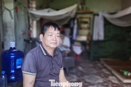 Xóm chạy thận quay quắt trong 'chảo lửa'