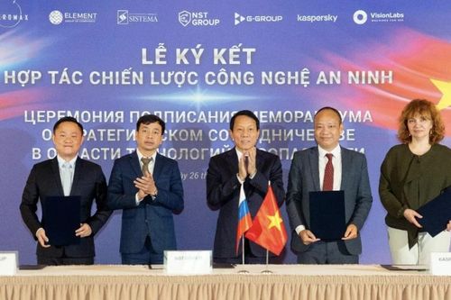 Bộ trưởng Bộ Công an dự lễ ký kết hợp tác công nghệ an ninh tại Liên bang Nga