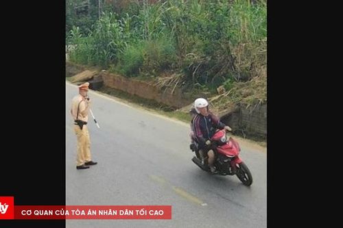 Không chấp hành hiệu lệnh dừng xe - hành vi tiềm ẩn nguy cơ tai nạn cao