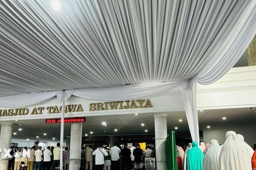 Ngày lễ thiêng liêng của lòng nhân ái và sẻ chia tại Indonesia