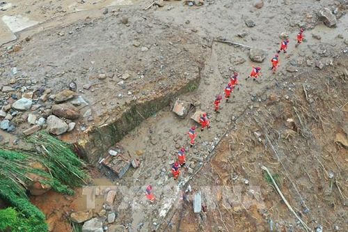 Trung Quốc ứng phó mưa lũ diện rộng