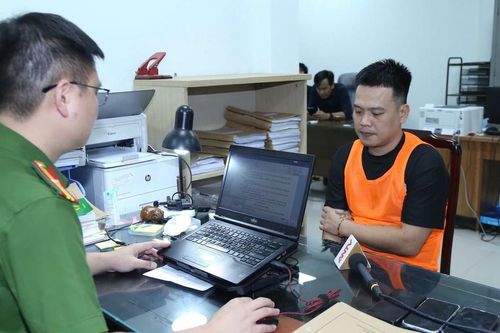 Khởi tố 10 đối tượng vận hành website bóng đá lậu 'Bún Chả TV'