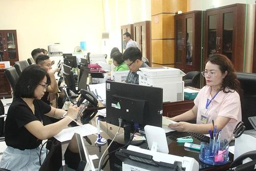 Nghị quyết 57 - Động lực chiến lược phát triển nhanh và bền vững (Bài 3) - Chính quyền số: Khi người dân không phải đến trực tiếp làm thủ tục