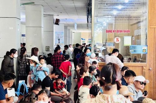 Triển khai đồng bộ các giải pháp chống nóng, bảo đảm môi trường khám, chữa bệnh an toàn, thuận lợi