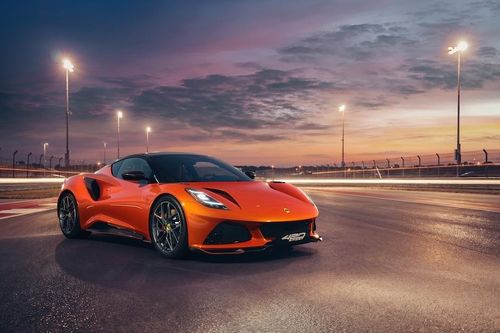 Lotus Emira 420 Sport ra mắt toàn cầu, sớm có mặt tại Việt Nam