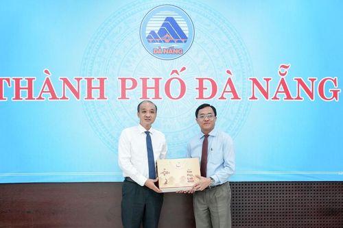 Đà Nẵng chia sẻ kinh nghiệm phát triển đô thị, logistics với Bộ Công chính và Vận tải Lào