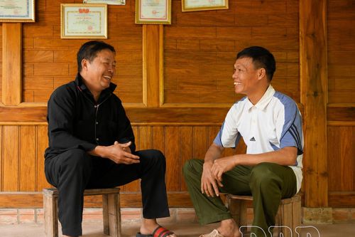 Dân là gốc, dân vững Đảng bền