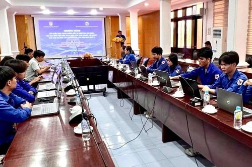 Tập huấn sử dụng nền tảng số và khởi nghiệp cho cán bộ Đoàn tỉnh Champasak