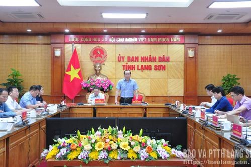 Tổ công tác số 6 của Ban Thường vụ Tỉnh ủy làm việc với các xã