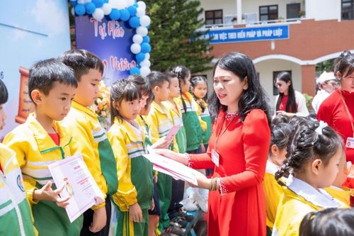 Trường Tiểu học Trưng Vương tạo dấu ấn với chuyển đổi số và giáo dục hạnh phúc