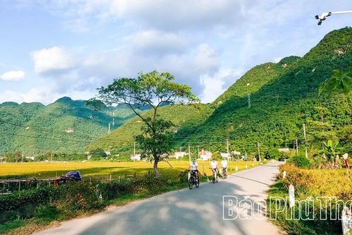Khi thực tiễn đi vào Nghị quyết, đánh thức miền đất 'trong thơ'