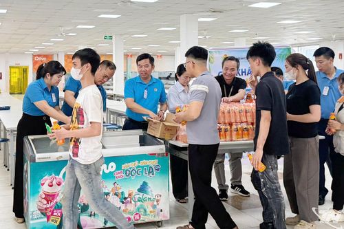 Bảo vệ sức khỏe người lao động mùa nắng nóng