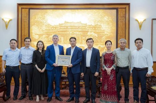 Đẩy mạnh chiến lược hợp tác truyền thông quốc tế với Hãng thông tấn CNN