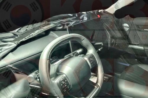 Hyundai Tucson thế hệ mới lộ nội thất với màn hình cỡ lớn nhưng giữ lại nhiều nút bấm vật lý