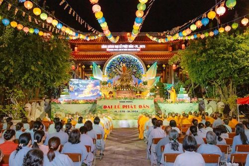 Khánh Hòa: Lễ tưởng niệm Bồ-tát Thích Quảng Đức vị pháp thiêu thân tại lễ đài chính Ban Trị sự GHPGVN tỉnh