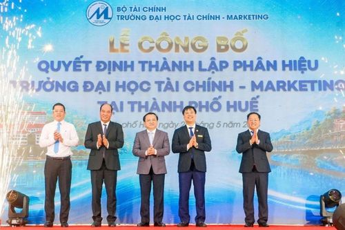 Mở rộng không gian tri thức, kết nối động lực phát triển miền Trung