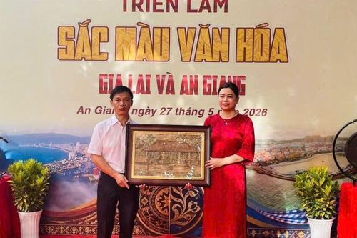 Triển lãm 'Sắc màu văn hóa Gia Lai và An Giang' – kết nối miền di sản