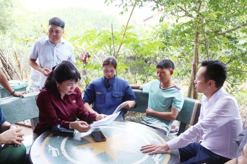 Tháo gỡ vướng mắc thủ tục đất đai vùng đồng bào dân tộc thiểu số